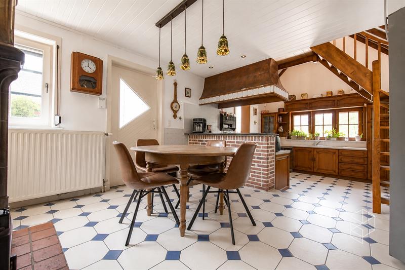 Landhuis met zwembad, bijgebouw en weide op 10 570 m² - 15