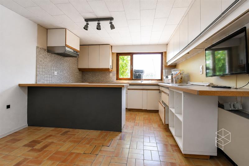 Landhuis met zwembad, bijgebouw en weide op 10 570 m² - 25