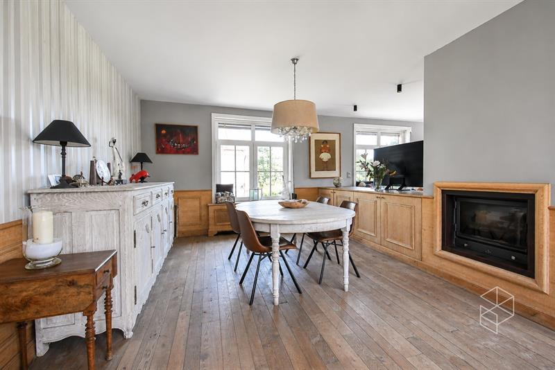 Landhuis met zwembad, bijgebouw en weide op 10 570 m² - 13