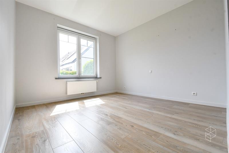 Rustig gelegen groot gelijkvloers appartement met 2 slaapkamers, voor- én achtertuin met terras - 10