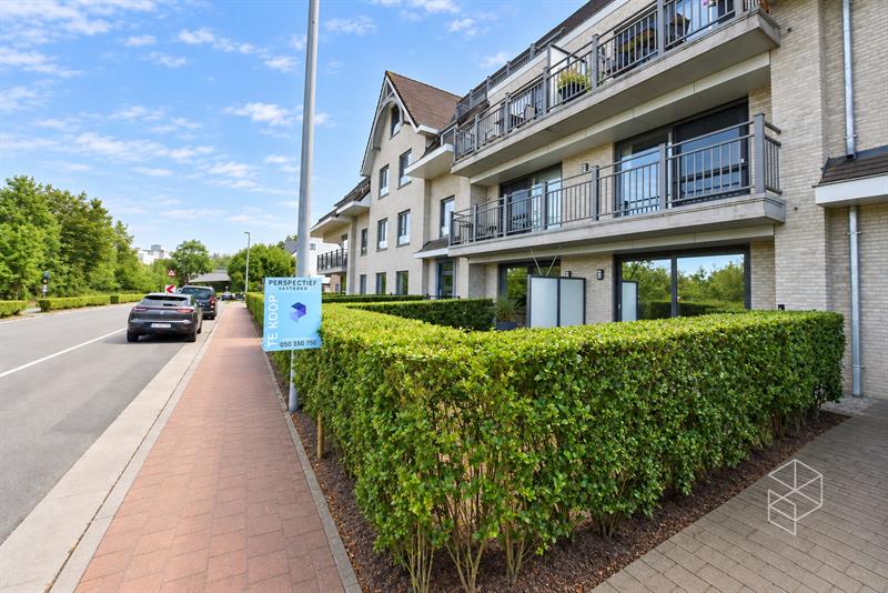 Rustig gelegen groot gelijkvloers appartement met 2 slaapkamers, voor- én achtertuin met terras - 2