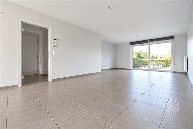Rustig gelegen groot gelijkvloers appartement met 2 slaapkamers, voor- én achtertuin met terras - 6
