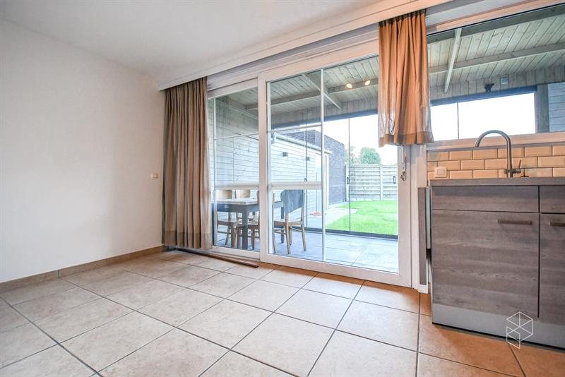 Ruim 2 slpk appartement met tuin met autostaanplaats - 10