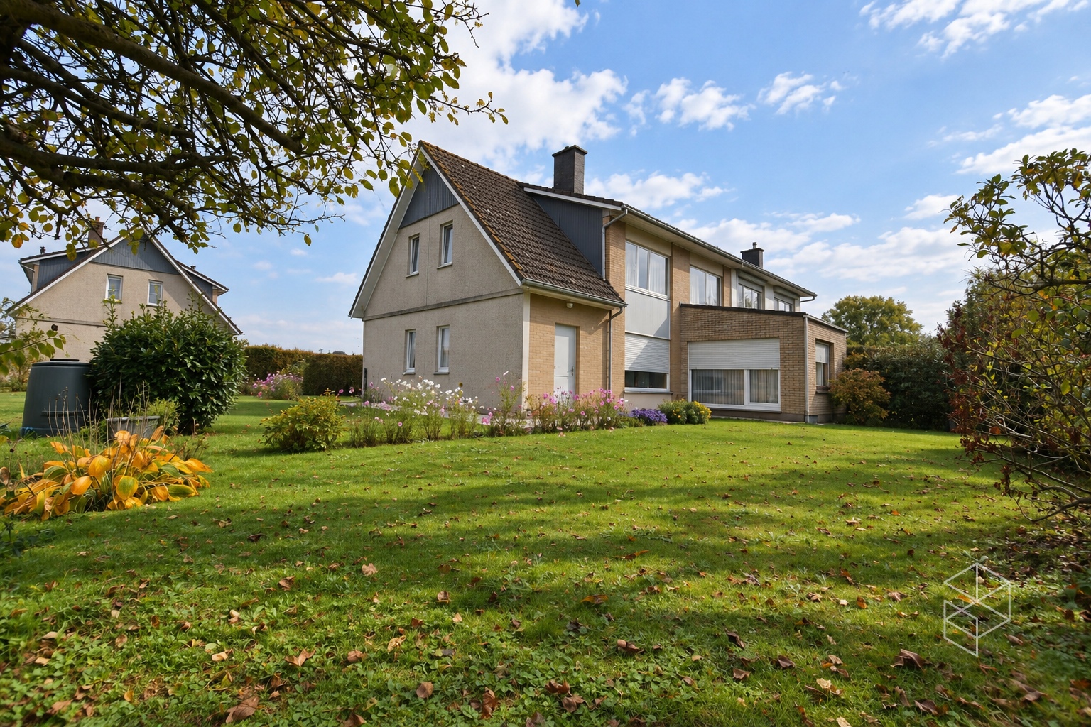 Zeer goed onderhouden gezinswoning met 3 slaapkamers en zonnige tuin