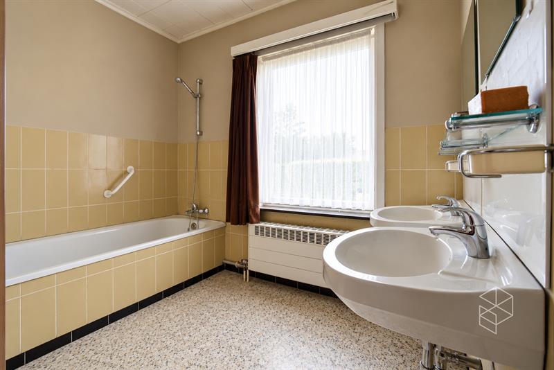 Zeer goed onderhouden gezinswoning met 3 slaapkamers en zonnige tuin - 14