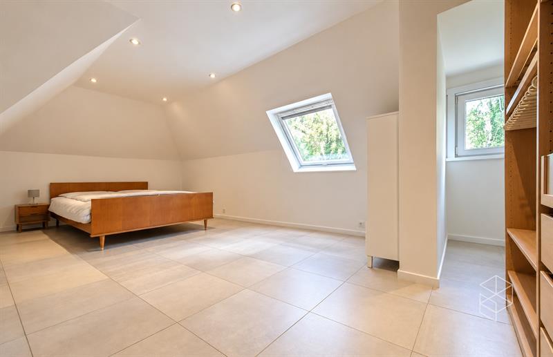 Klassevolle villa met bijgebouw op unieke ligging aan het kanaal Gent-Brugge - 17