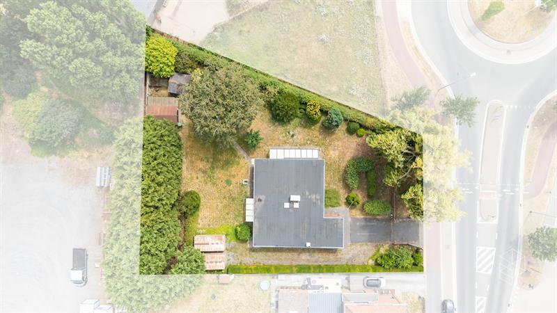 Centraal gelegen gelijkvloerse woning met royale tuin op 1636m² - 4