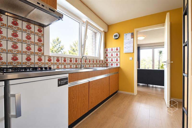 Lichtrijk hoekappartement met 2 slaapkamers en terras op topligging in Assebroek - 5
